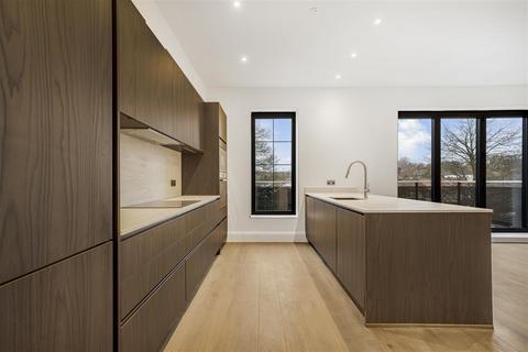undefined, 83-85, Whitehall Road, London E4