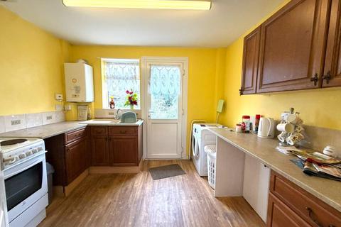2 bedroom bungalow for sale, 4 Cedar Road, Canvey Island, SS8 9HP