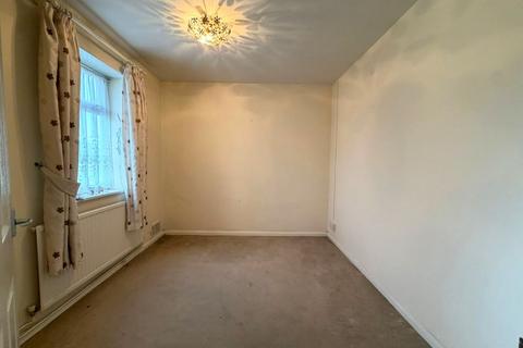 2 bedroom bungalow for sale, 4 Cedar Road, Canvey Island, SS8 9HP