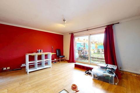 1 bedroom flat for sale, 3 Eastbrook Close, Woking, GU21 5DQ