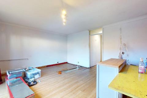1 bedroom flat for sale, 3 Eastbrook Close, Woking, GU21 5DQ