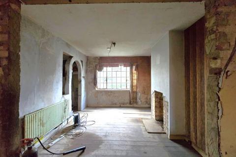 undefined, 4 Berkshire Way, Mitcham, CR4 1QT