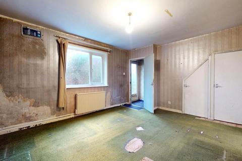 3 bedroom semi-detached house for sale, 5 Maygoods View, High Road, Cowley, Uxbridge, UB8 2HG