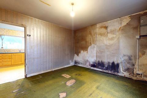 3 bedroom semi-detached house for sale, 5 Maygoods View, High Road, Cowley, Uxbridge, UB8 2HG