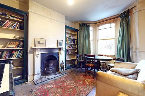 3 bedroom semi-detached house for sale, 85 Moffat Road, Thornton Heath, CR7 8PY