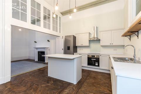 undefined, Palmeira Square, Hove