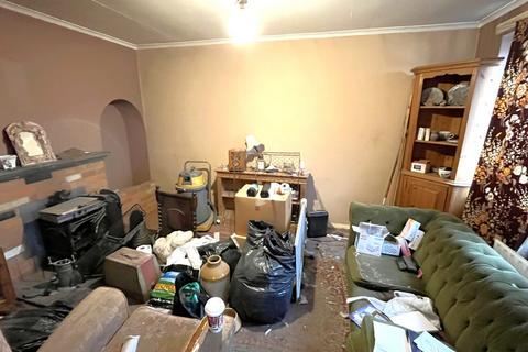 3 bedroom semi-detached house for sale, 100 Pennine Avenue, Luton, LU3 3EH