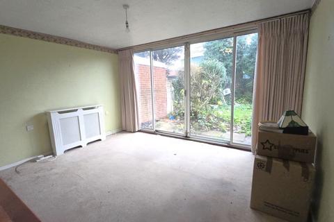 3 bedroom terraced house for sale, 3 Harcourt Close, Egham, TW20 8BJ