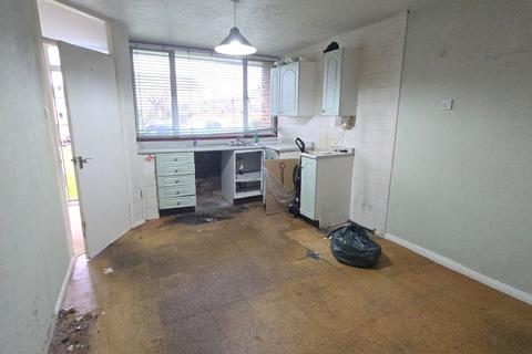 3 bedroom terraced house for sale, 3 Harcourt Close, Egham, TW20 8BJ