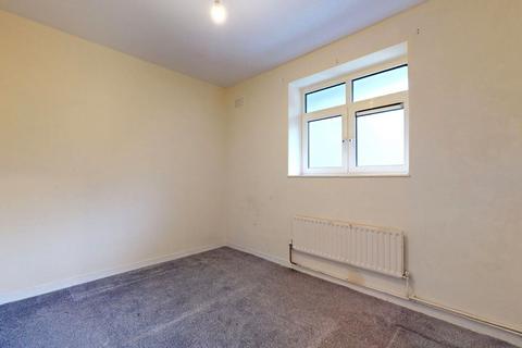 2 bedroom flat for sale, Flat 22 Frome House, Peckham Rye, SE15 3JE