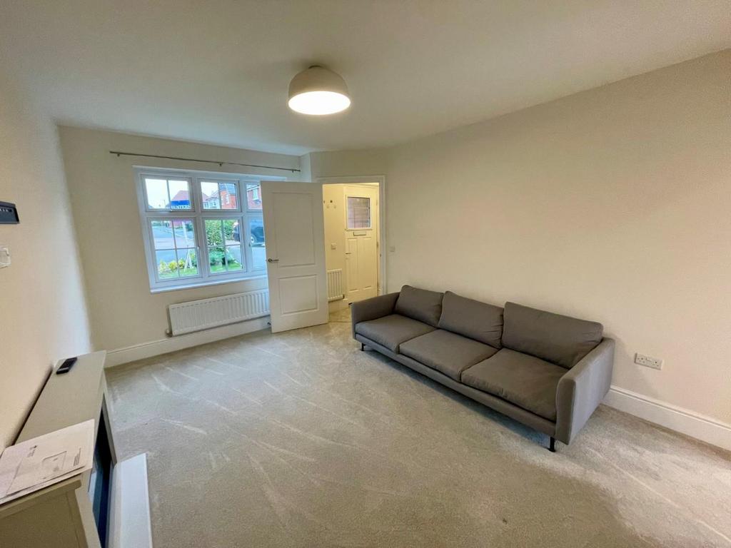 Lounge 2.jpg