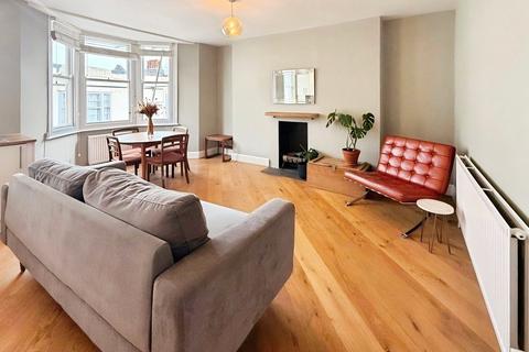 2 bedroom flat to rent, Atlingworth Street, East Sussex BN2