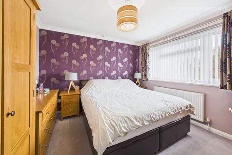 undefined, High Street, St. Neots PE19
