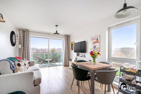 2 bedroom apartment for sale, Egerton Court, Medhurst Drive, Bromley, BR1