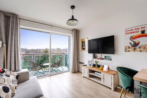 2 bedroom apartment for sale, Egerton Court, Medhurst Drive, Bromley, BR1