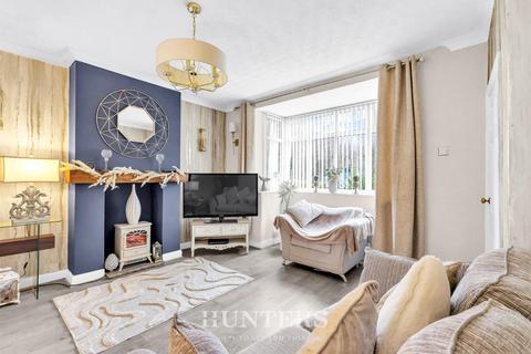 3 bedroom end of terrace house for sale, Green Street, Middleton, Manchester