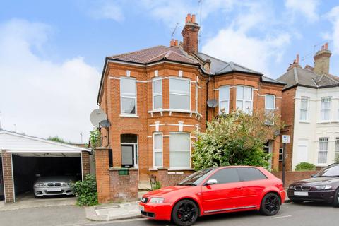 2 bedroom flat to rent, Richborough Road, Cricklewood, London, NW2