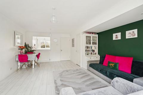 3 bedroom semi-detached house for sale, Thompson Way, Mill End, Rickmansworth, WD3