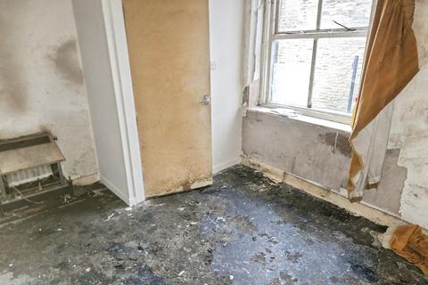 2 bedroom end of terrace house for sale, 7 Springfield Street, Thornton, Bradford, BD13 3HR