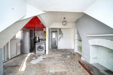 undefined, Flat 5, 42 Frimley Road, Camberley, Surrey, GU15 3BD