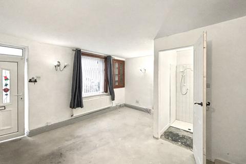 2 bedroom cottage for sale, 202 Beacon Road, Bradford, BD6 3EJ