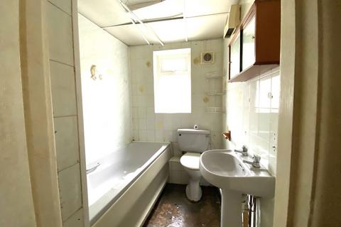 1 bedroom flat for sale, 12(A) Magdalene Road, Torquay, TQ1 4AF