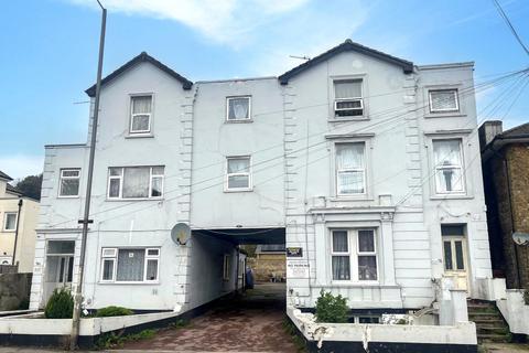 1 bedroom flat for sale, Flat 1, 76 Folkestone Road, Dover, CT17 9SF