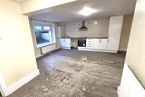 1 bedroom flat for sale, Flat 1, 76 Folkestone Road, Dover, CT17 9SF