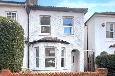 188 Holmesdale Road, South Norwood, SE25 6PT