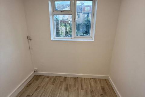 3 bedroom end of terrace house for sale, 188 Holmesdale Road, South Norwood, SE25 6PT