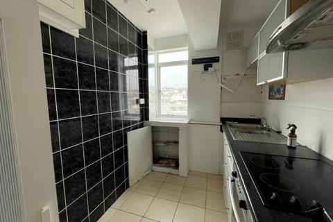 1 bedroom flat for sale, 57 Embassy Court, Kings Road, Brighton, BN1 2PX