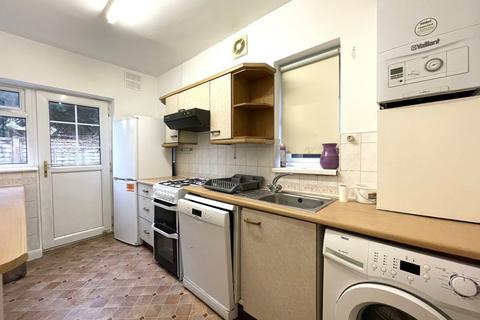 2 bedroom maisonette for sale, 29 Firs Lane, Winchmore Hill, N21 2HT