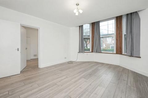 1 bedroom flat for sale, Flat (A), 25 Westbourne Gardens, Folkestone, CT20 2HY