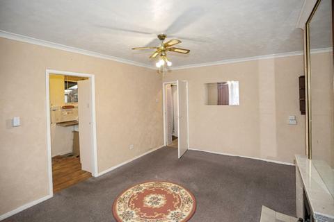 2 bedroom bungalow for sale, 30 Harris Boulevard, Mablethorpe, LN12 2DY