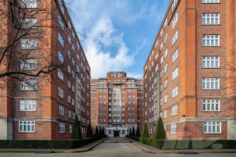 2 bedroom apartment to rent, Hall Road, London NW8