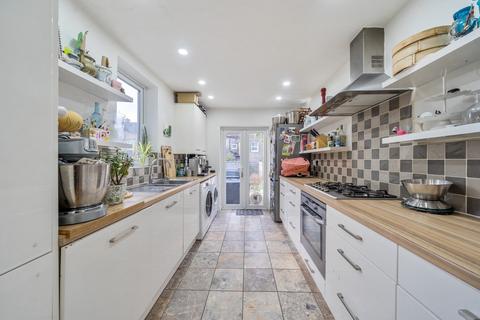 4 bedroom terraced house for sale, Nelgarde Road, London, SE6