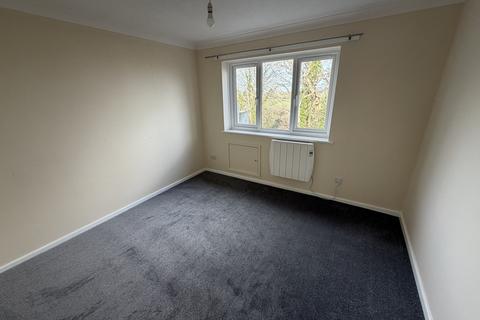 2 bedroom flat to rent, Downfield Close, Brixham TQ5