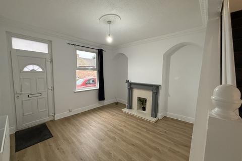 3 bedroom terraced house to rent, Evelyn Street, Rawmarsh