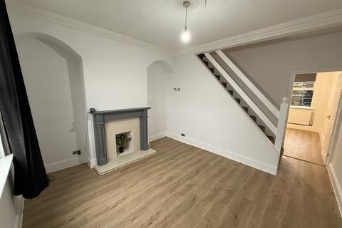 3 bedroom terraced house to rent, Evelyn Street, Rawmarsh