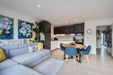 2 bedroom flat for sale, Vinery Way, Hammersmith, London, W6