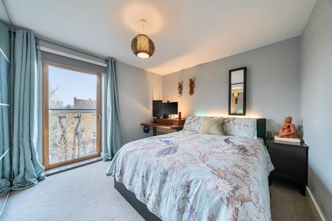 2 bedroom flat for sale, Vinery Way, Hammersmith, London, W6