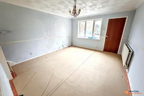 2 bedroom semi-detached house for sale, Wycliffe Grove, Werrington, Peterborough, PE4