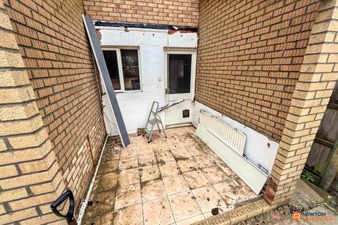 2 bedroom semi-detached house for sale, Wycliffe Grove, Werrington, Peterborough, PE4