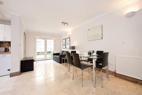 2 bedroom flat to rent, Warriner Gardens, Battersea, London, SW11