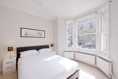 2 bedroom flat to rent, Warriner Gardens, Battersea, London, SW11