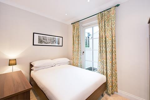 2 bedroom flat to rent, Warriner Gardens, Battersea, London, SW11