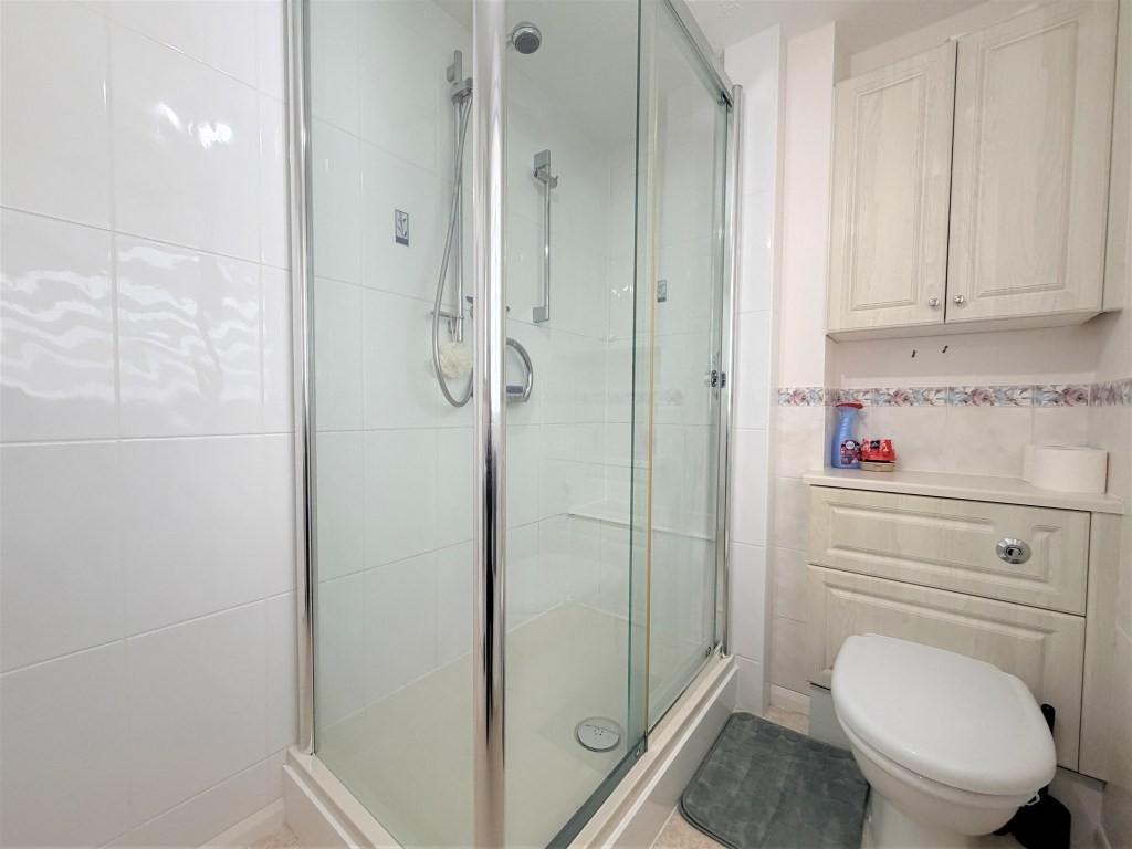 Shower room2