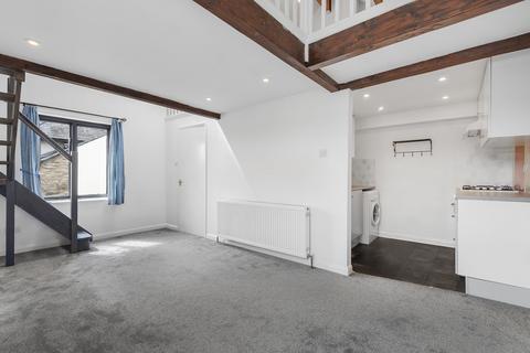 1 bedroom flat for sale, Flat 8, Yard 119, Highgate, Kendal, LA9 4EN