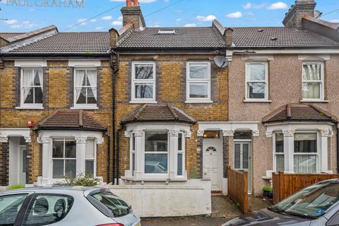 Tharp Road, Wallington