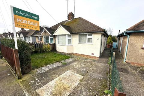 2 bedroom semi-detached bungalow for sale, Fullingdale Road, The Headlands NN3